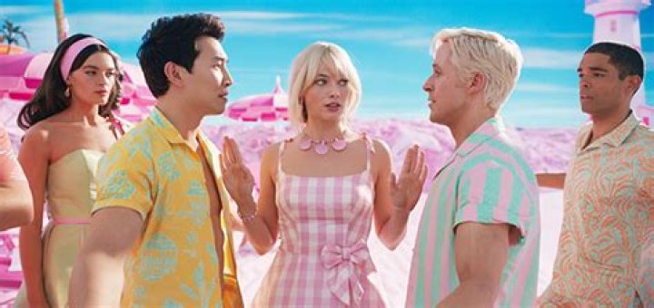 Margot Robbie & Ryan Gosling Dazzle In New Footage – Hollywood Life