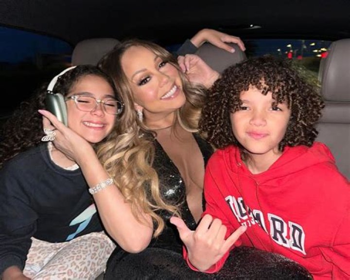 Mariah Carey’s Sexiest Halloween Costumes: Photos – Hollywood Life