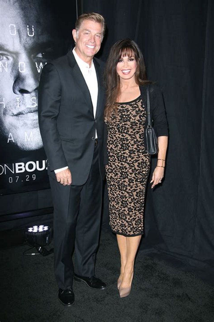 Marie Osmond Snuggles Husband Steve Craig At Disney World: Photo – Hollywood Life