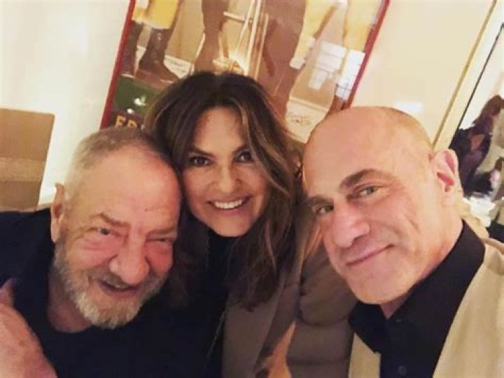 Mariska Hargitay & Christopher Meloni Cuddle Close in Sweet Photo Ahead of the ‘SVU’ Season 25 Premiere