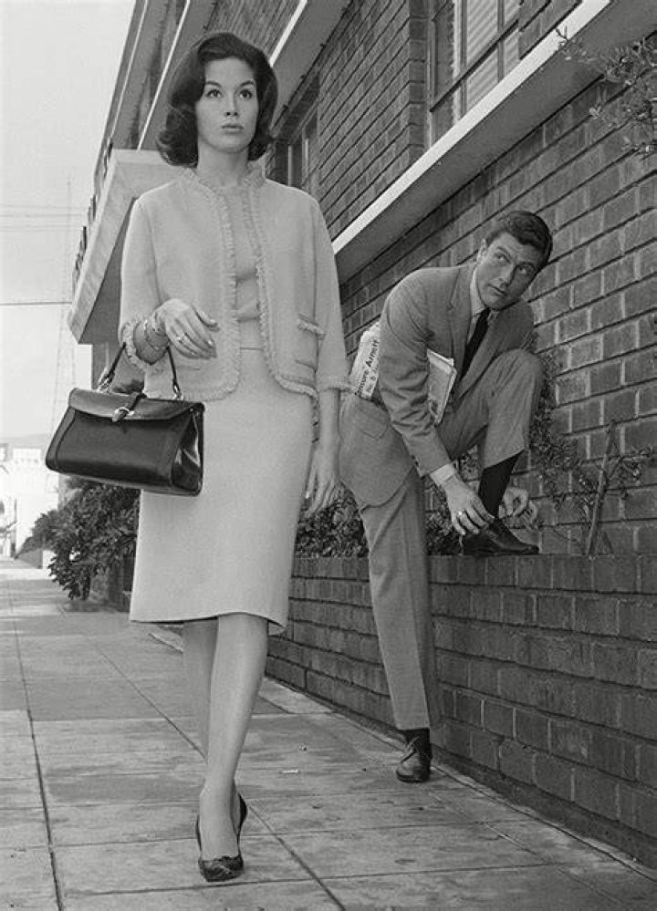 Mary Tyler Moore’s Fashion — See Her Iconic Looks