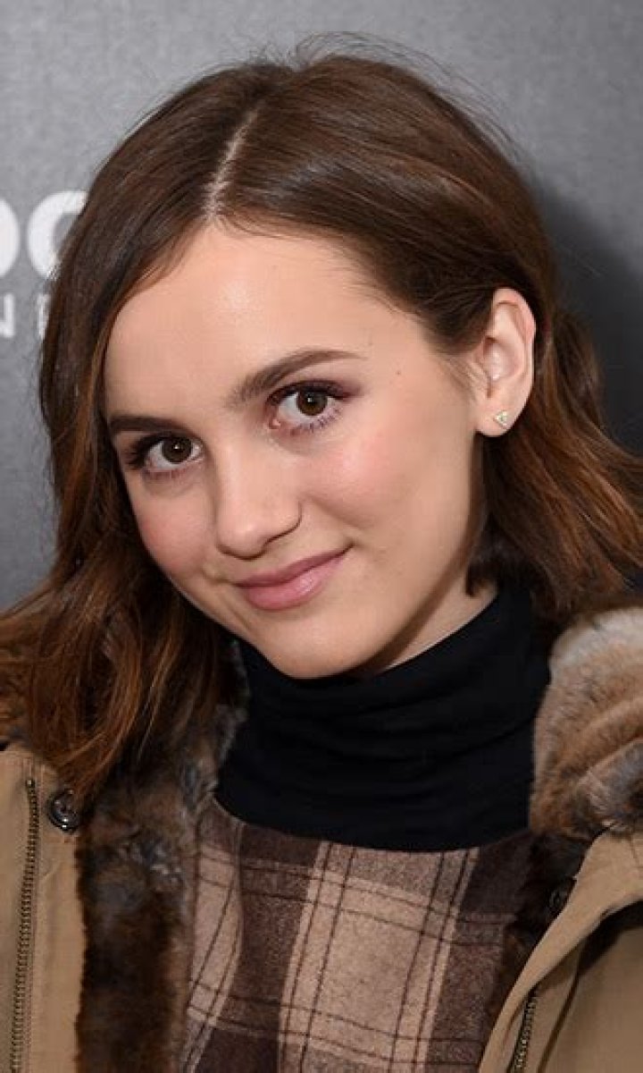 Maude Apatow’s Celebrity Profile – Hollywood Life