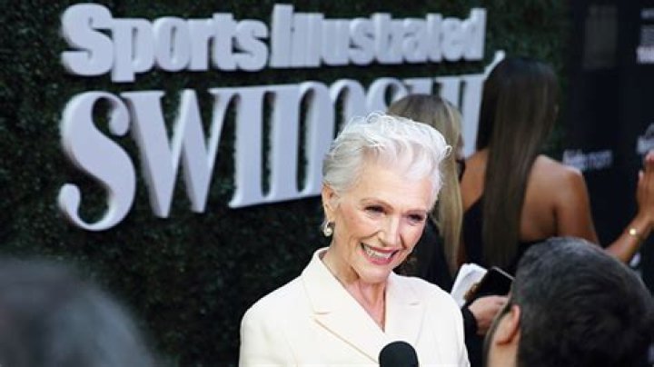 Maye Musk Reveals ‘Sports Illustrated’ Swimsuit Cover Was A Surprise – Hollywood Life