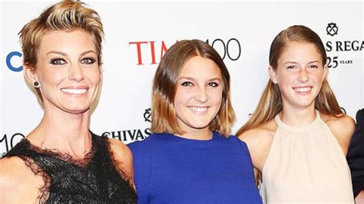 Meet Her 3 Adult Daughters – Hollywood Life