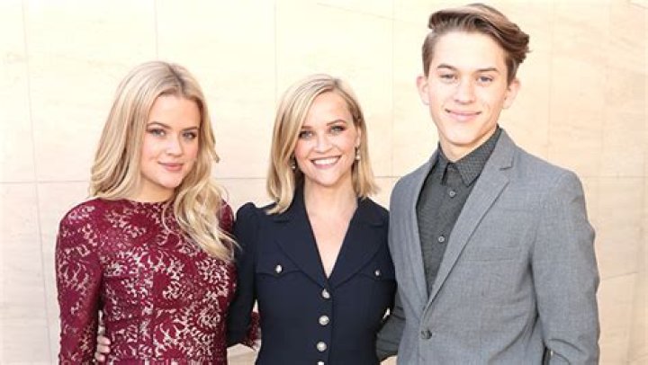 Meet Her Children Ava, Deacon and Tennessee – Hollywood Life