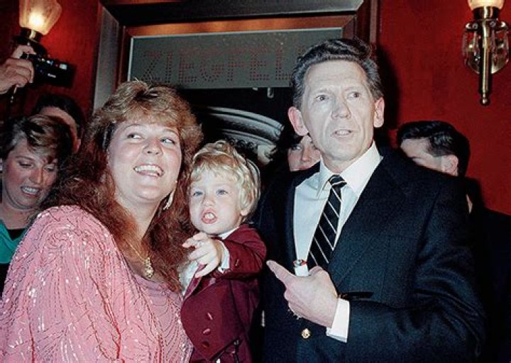 Meet The Late Singer’s 7 Spouses – Hollywood Life