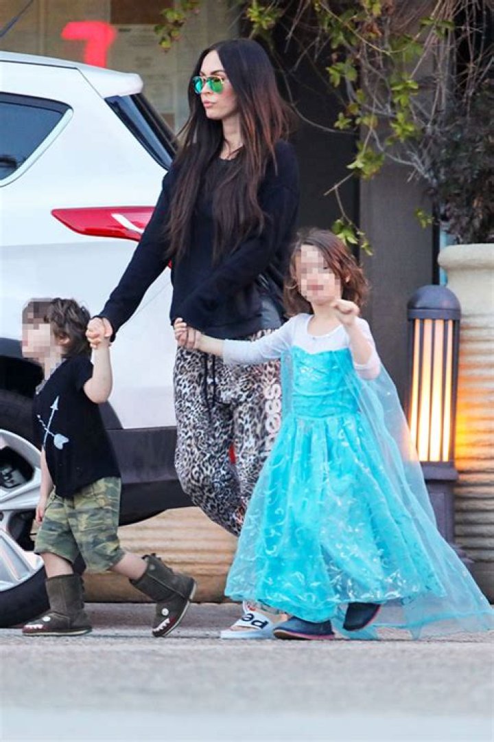 Megan Fox’s Response To People Who Bully Her Son For Wearing Dresses – Hollywood Life