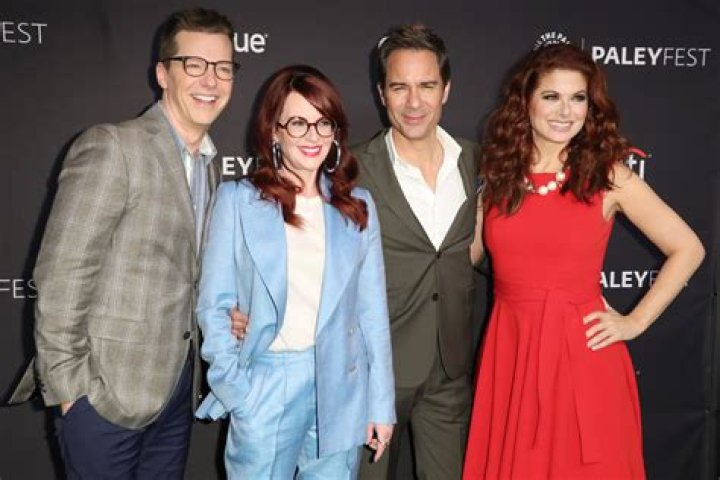 Megan Mullally — PHOTOS – Hollywood Life