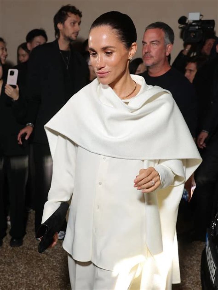 Meghan Markle Makes 1st Appearance Since Miscarriage Reveal & Honors The ‘Heroes’ Of The Pandemic