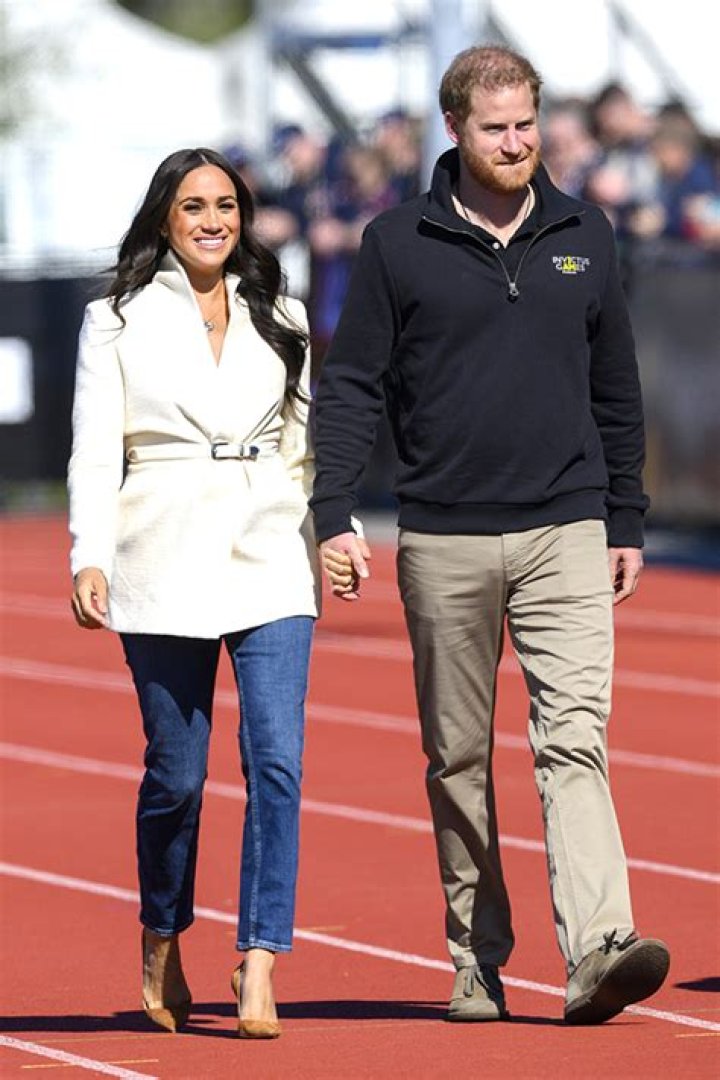 Meghan Markle & Prince Harry Play Ping Pong In Invictus Games Ad – Hollywood Life