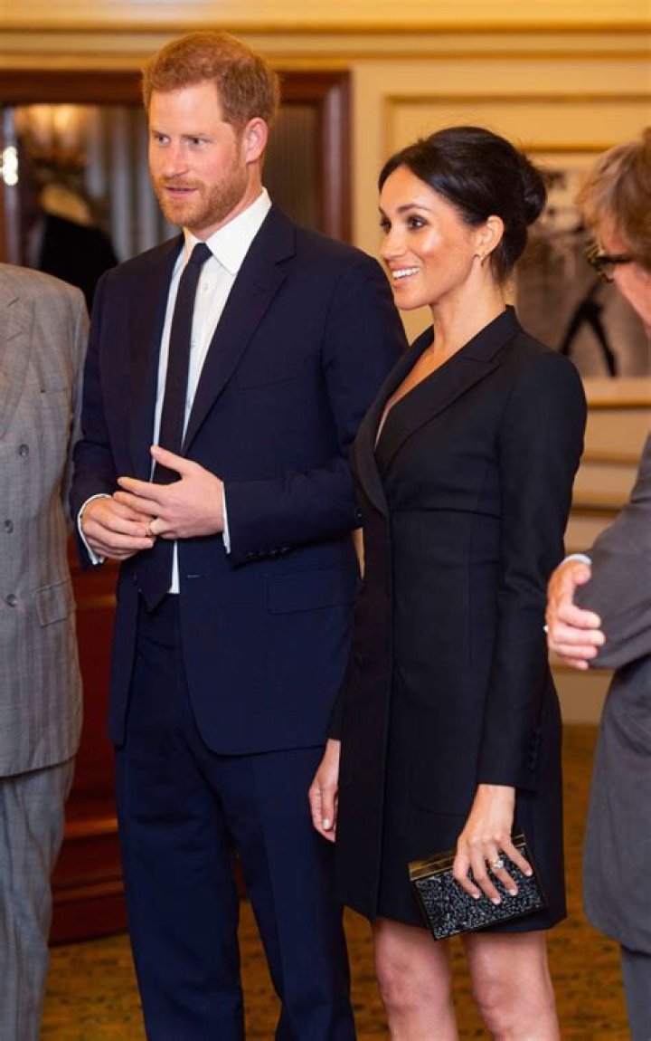 Meghan Markle’s Hottest Royal Fashion: Photos – Hollywood Life