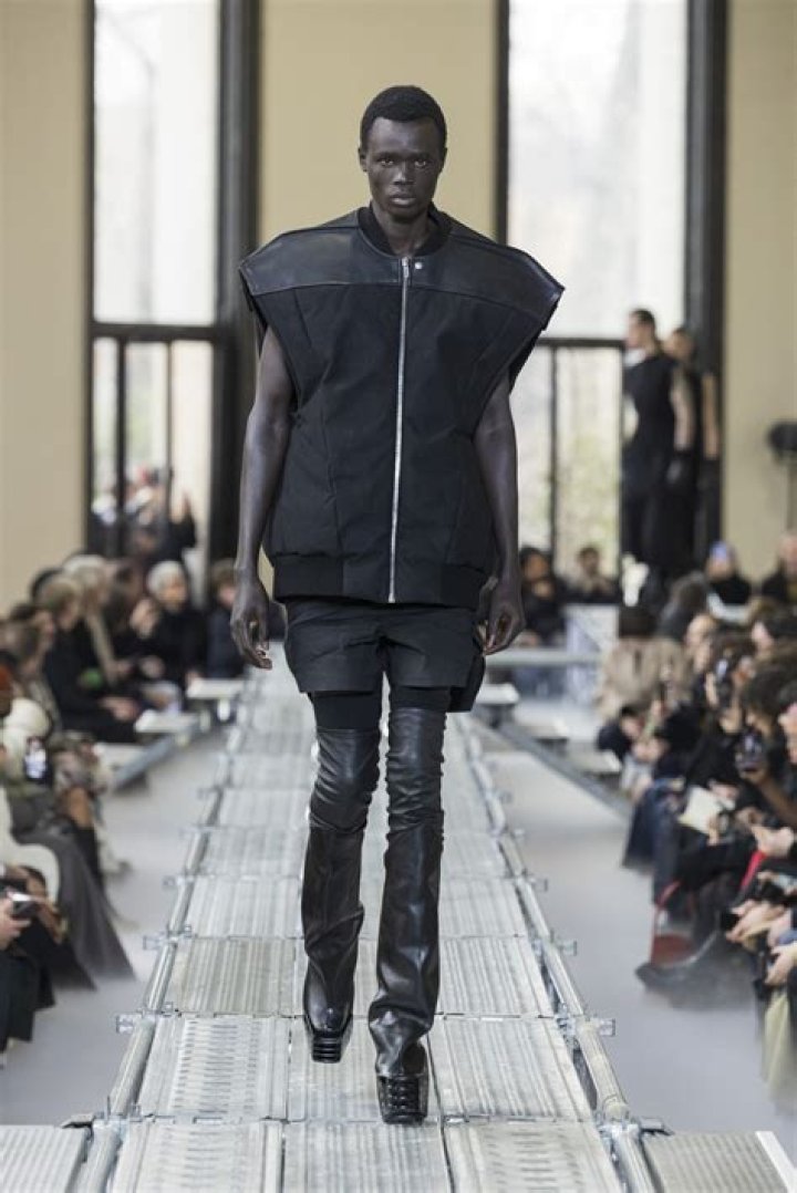 Men’s Fashion Week 2018 — Europe PICS