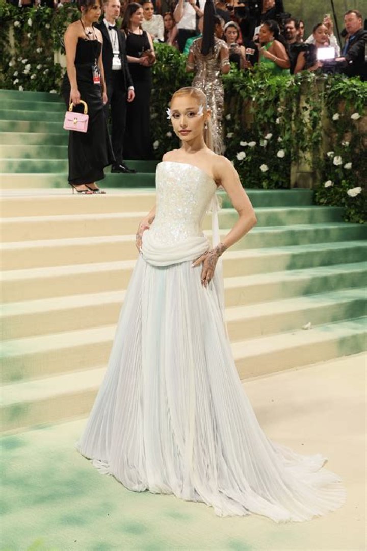 Met Gala Red Carpet 2024: Photos of the Celebrity Arrivals