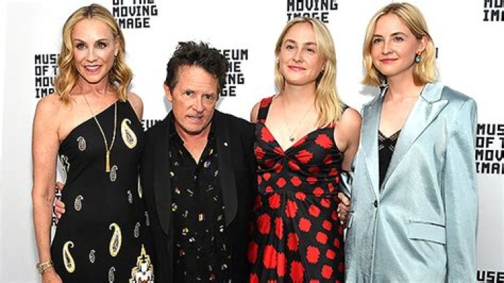 Michael J. Fox’s Twin Daughters Join Him & Wife At NYC Award Ceremony – Hollywood Life