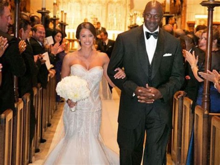 Michael Jordan & Yvette Prieto’s Wedding Reception — ‘Incredible Love’ Revealed – Hollywood Life