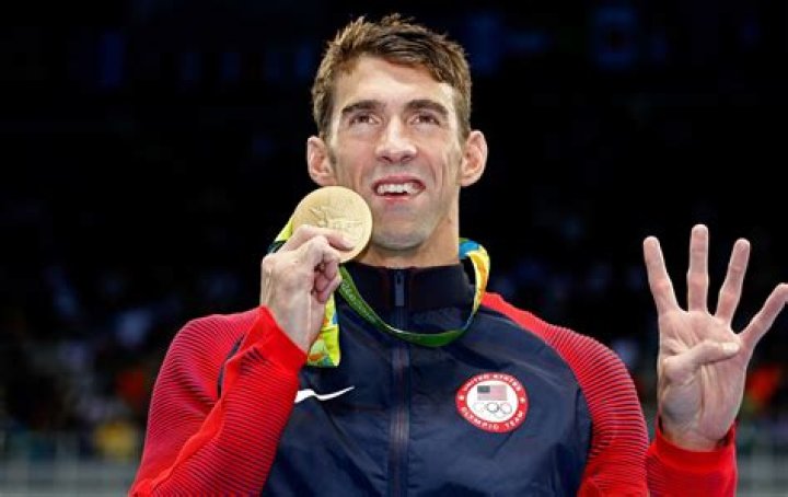 Michael Phelps Asked To Go On ‘DWTS’ – Will The Olympic Champ Do It?