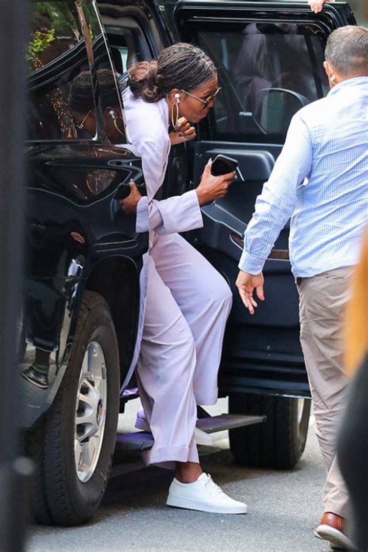 Michelle Obama Is A Vision In Lavender Pantsuit As She Takes Over The Big Apple