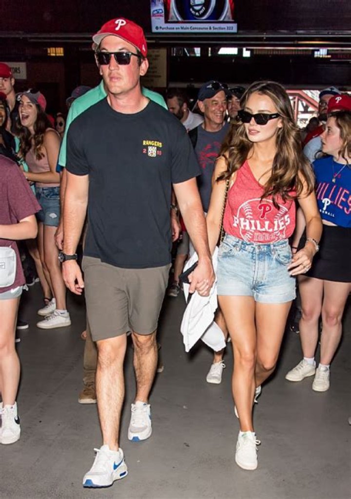 Miles Teller’s Wife Keleigh Sperry Rocks Short Shorts At Phillies Game – Hollywood Life