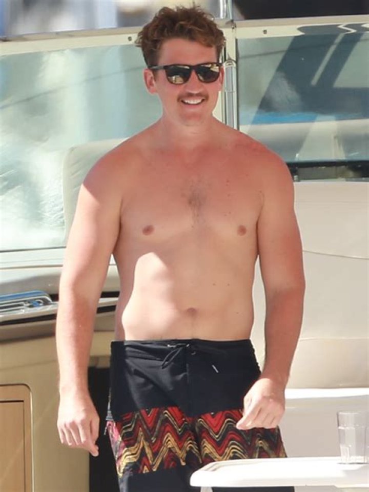 Miles Teller Seen Shirtless With Fiancé Keleigh Sperry In Bathing Suit – Hollywood Life