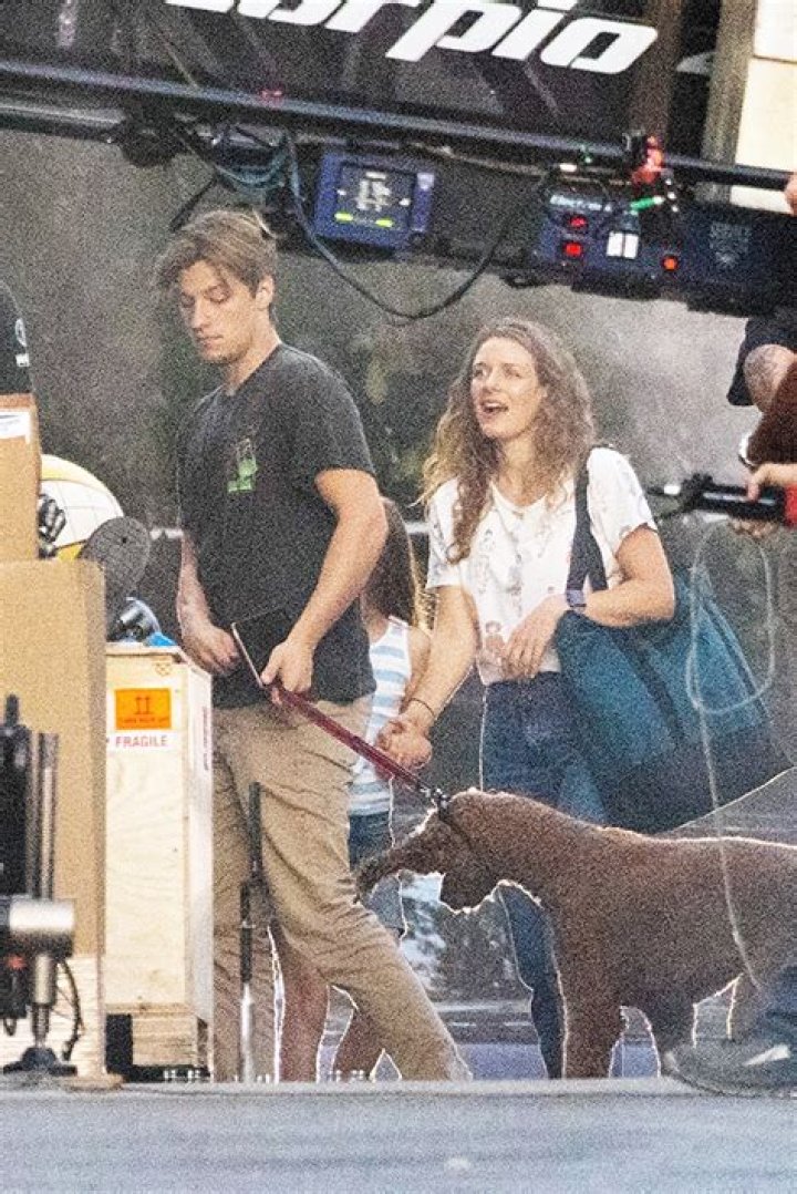 Millie Bobby Brown & Jake Bongiovi Visit On Movie Set: Photos – Hollywood Life
