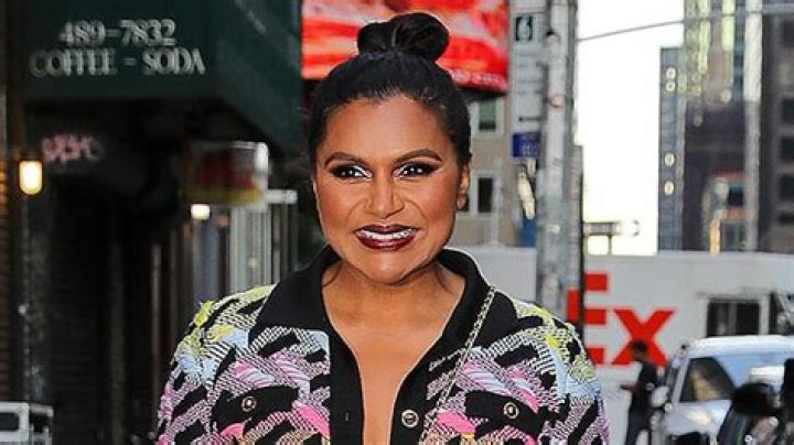 Mindy Kaling In Bikini After 30+ Lb. Weight Loss: Photos – Hollywood Life