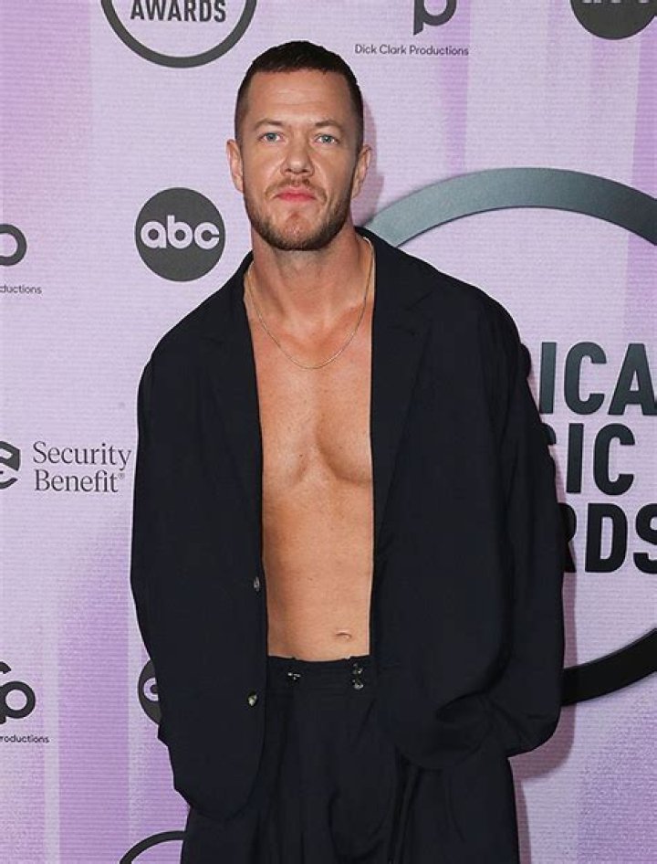 Minka Kelly & Imagine Dragons Star Dan Reynolds Passionately Kiss & Pack On PDA In LA