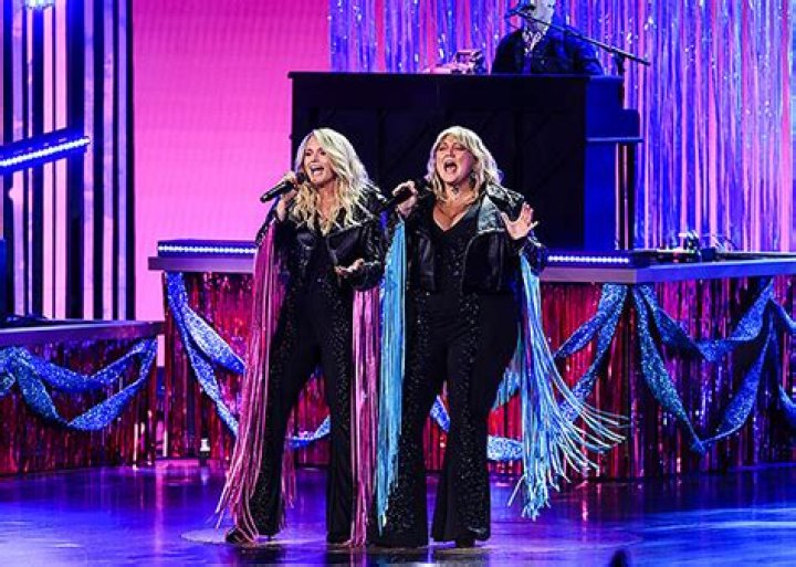 Miranda Lambert At ACM Awards 2021 — See Her Multiple Looks – Hollywood Life