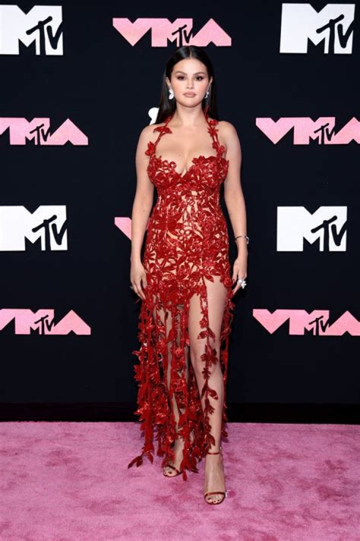 MTV Video Music Awards 2018 Red Carpet Photos — Kylie Jenner & More