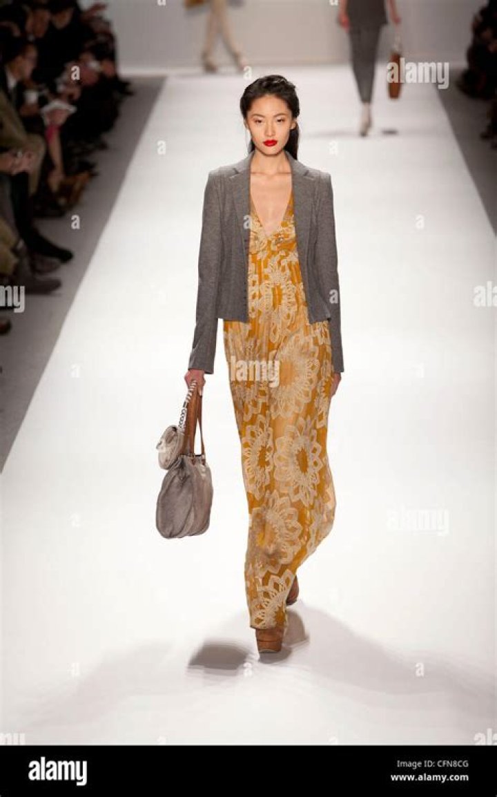 Nanette Lepore Fashion Week: See Her Spring 2015 Collection On The Runway At NYFW