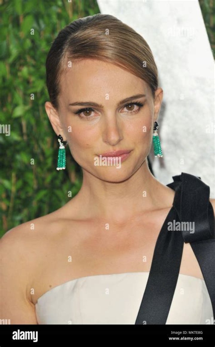 Natalie Portman – Hollywood Life