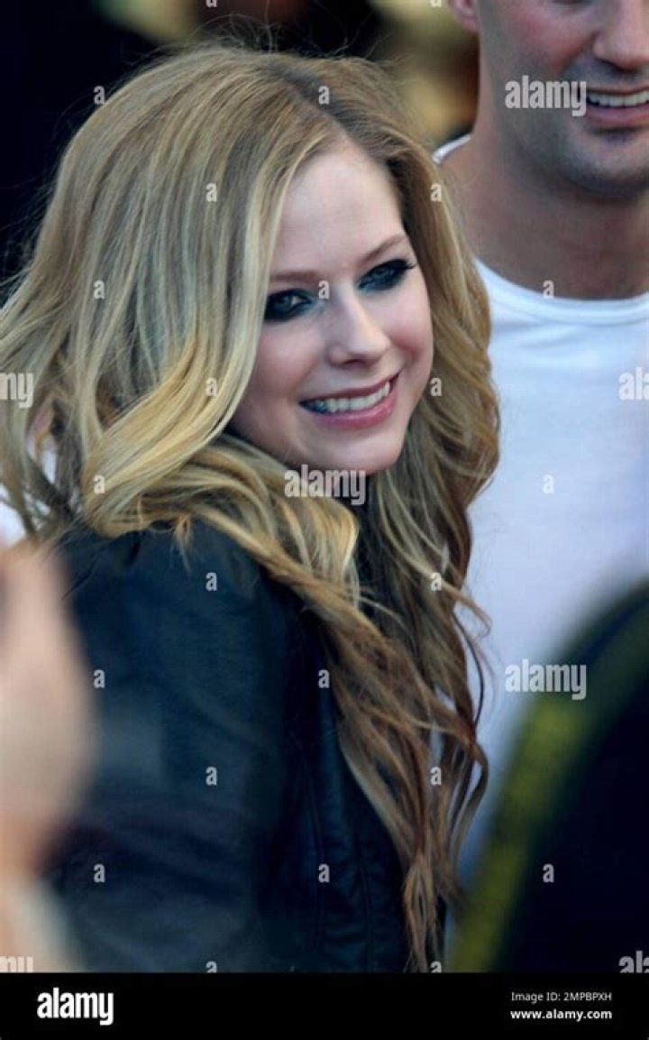 New Long Blonde Locks – Hollywood Life
