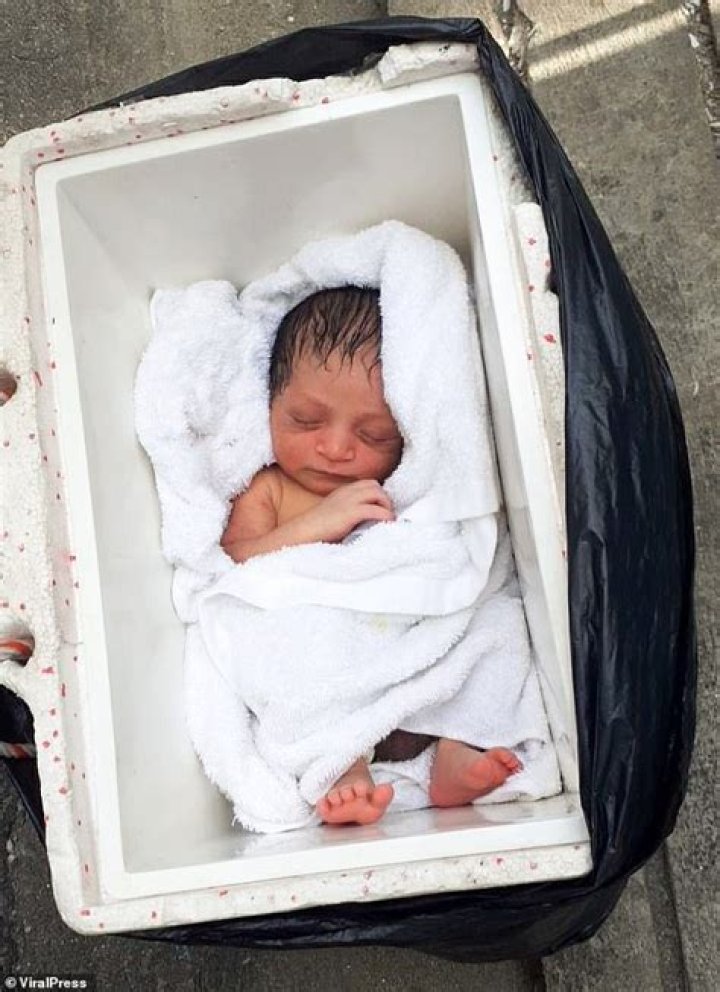 Newborn Baby Boy Found Abandoned In Florida Parking Lot