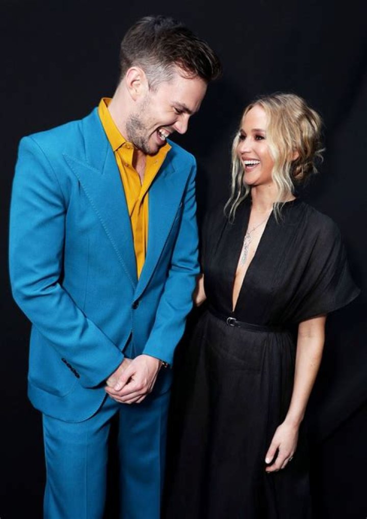Nicholas Hoult & Jennifer Lawrence –PICS