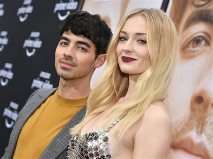 Nick Jonas Shows Support for Brother Joe Amid Sophie Turner Divorce – Hollywood Life