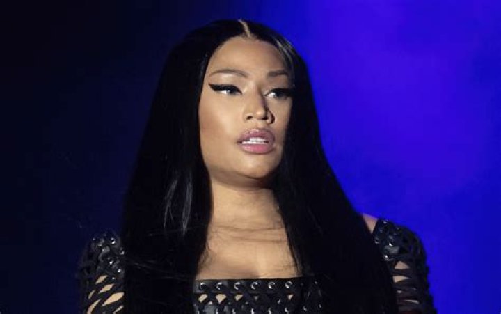 Nicki Minaj Goes Nude For Sexy Birthday Shoot — Photos – Hollywood Life