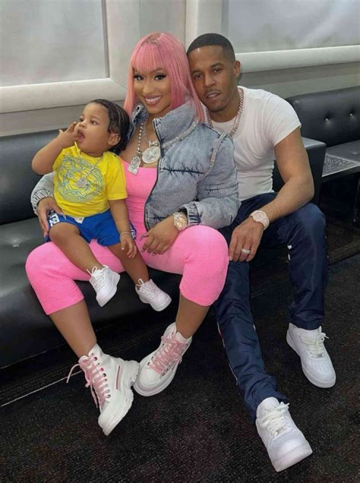 Nicki Minaj ‘Grateful’ Kenneth Petty’s Curfew & Travel Restrictions Lifted Ahead Of Their Baby’s Birth  