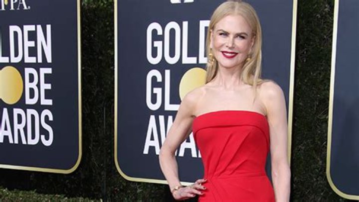Nicole Kidman Slays In Fiery Red Dress At Golden Globes 2020 – Hollywood Life