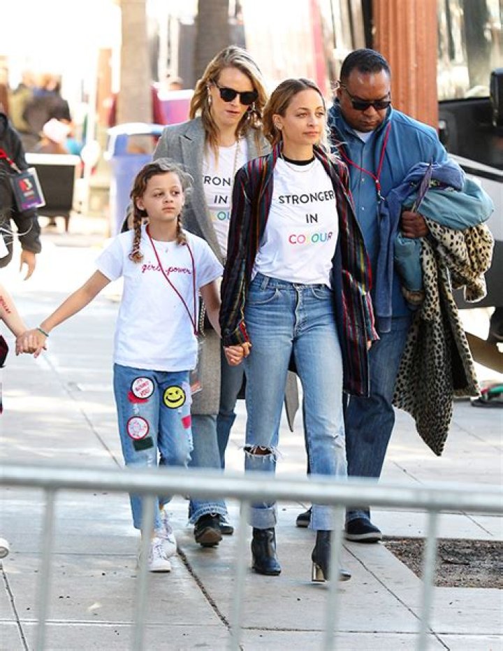 Nicole Richie Shares Rare Photo Of Daughter Harlow On Mother’s Day – Hollywood Life