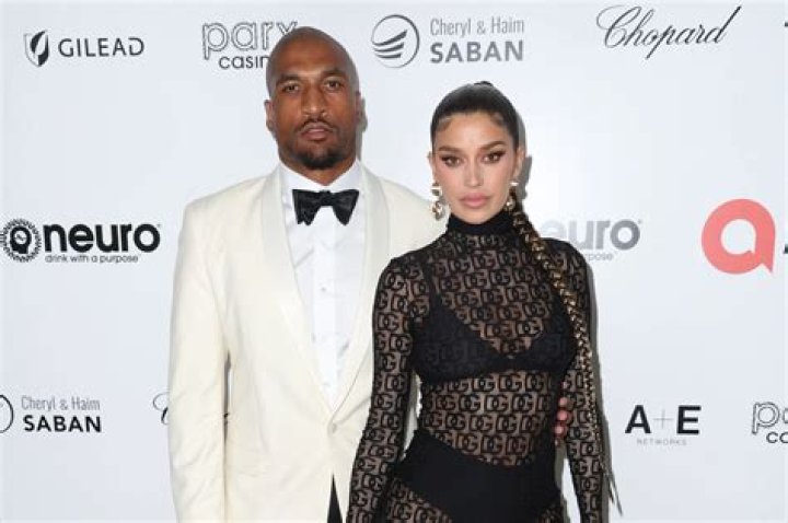 Nicole Williams & Larry English — PICS