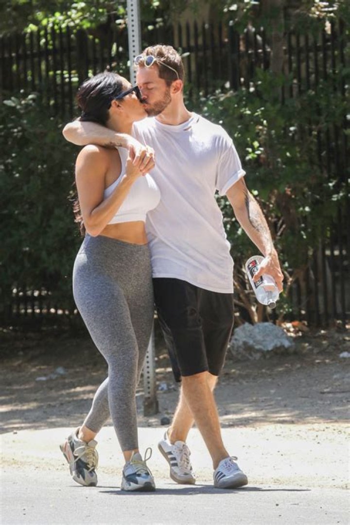 Nikki Bella Shares A Sweet Kiss With BF Artem Chigvintsev & Flashes Abs In Crop Top On Hike – Pic