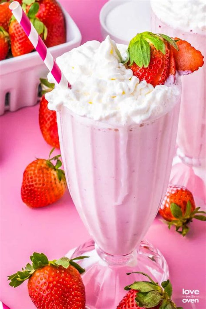 Nina Dobrev Drinks This Delicious Shake Every Morning For Lean Muscles: Her Recipe To DIY