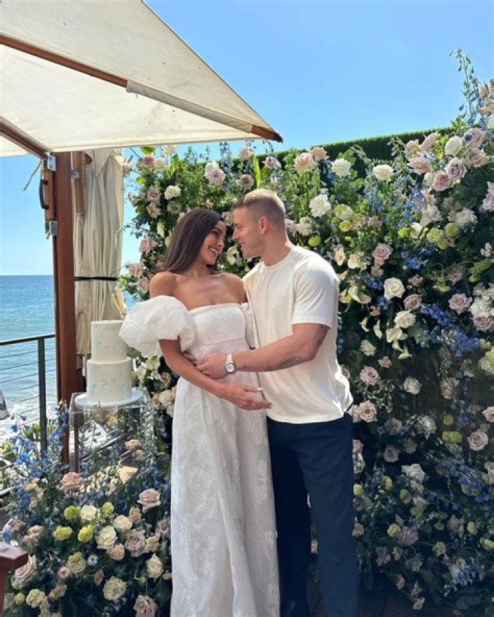 Olivia Culpo Is In ‘Vacation Mode’ Wearing Gold Bikini & Sheer Dress In Mexico – Pic