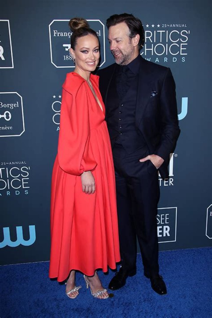 Olivia Wilde’s Net Worth Revealed Amid Jason Sudeikis Legal Battle – Hollywood Life