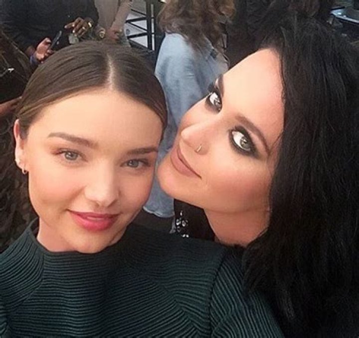 Orlando Bloom’s Ex Miranda Kerr & Girlfriend Katy Perry Take Cozy Selfie — See Pic