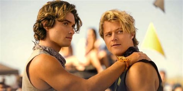 ‘Outer Banks’ Chase Stokes Teases ‘Incredibly Exciting’ Season 2: ‘We’ve Got Tricks Up Our Sleeves’