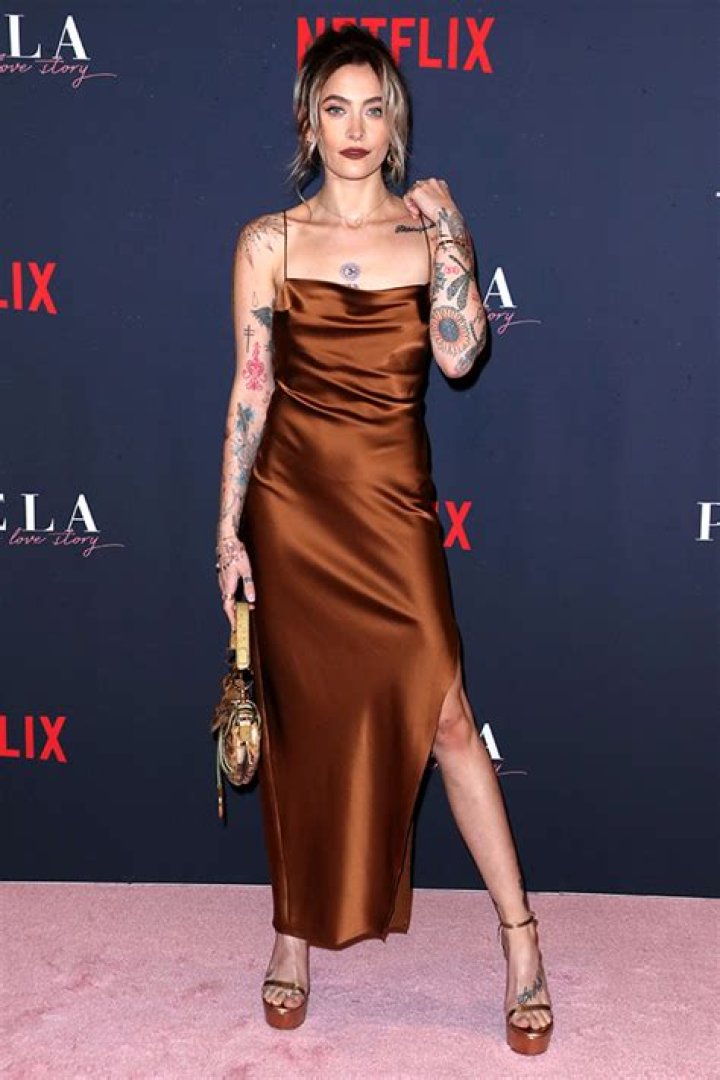 Paris Jackson’s Silk Dress At Pamela Anderson Netflix Premiere: Photos – Hollywood Life