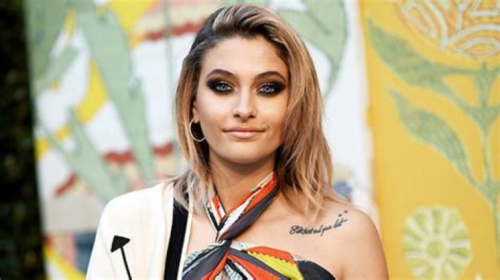 Paris Jackson Shares Photoshop Of Her Late Dad & Gets Called ‘Creepy’ – Hollywood Life