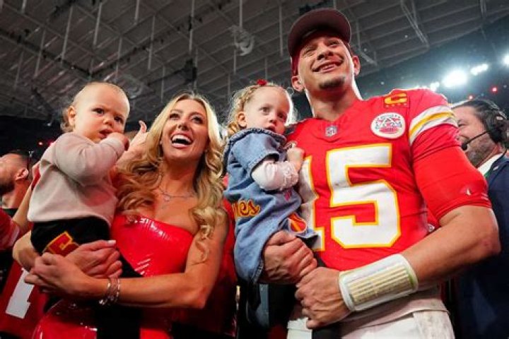 Patrick Mahomes Chugs A Beer At Chiefs Super Bowl Parade With GF Brittany Matthews — Watch