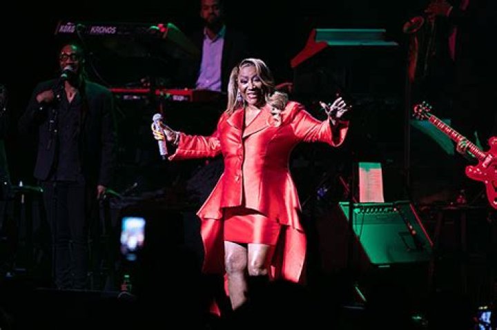 Patti LaBelle Dances To Ginuwine’s ‘Pony’ At Usher’s Concert: Watch – Hollywood Life