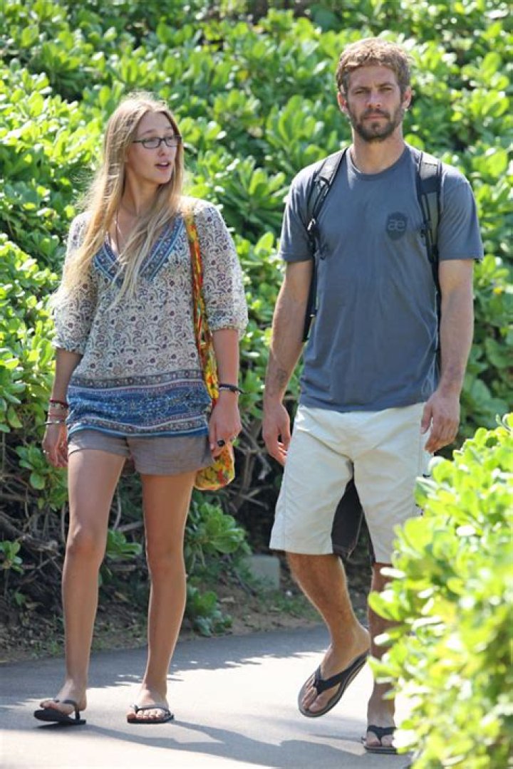 Paul Walker’s Girlfriend, Jasmine Pilchard-Gosnell, Collapses — Her Sad Reaction – Hollywood Life